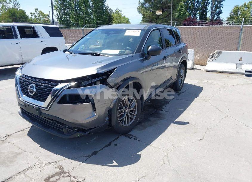 Photo 2 of 2021 Nissan Rogue S FWD (VIN JN8AT3AA1MW016803)