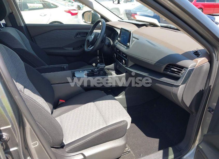 Photo 5 of 2021 Nissan Rogue S FWD (VIN JN8AT3AA1MW016803)