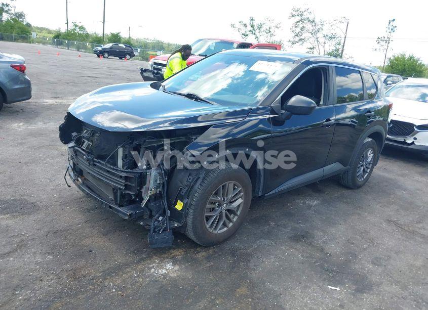 Photo 2 of 2021 Nissan Rogue S FWD (VIN JN8AT3AA2MW002456)
