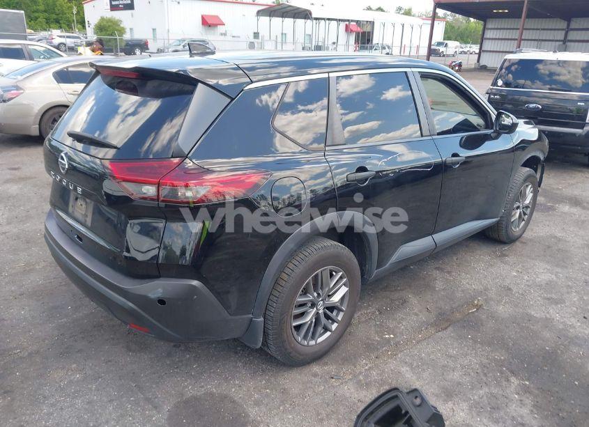 Photo 4 of 2021 Nissan Rogue S FWD (VIN JN8AT3AA2MW002456)
