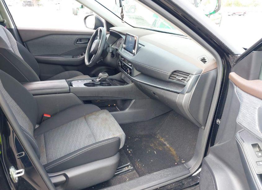 Photo 5 of 2021 Nissan Rogue S FWD (VIN JN8AT3AA4MW005794)