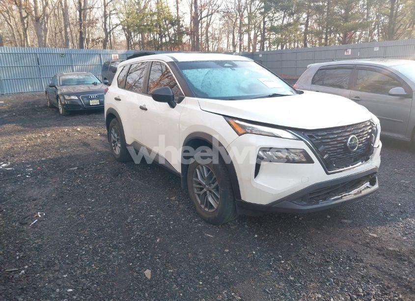 2021 Nissan Rogue S FWD (VIN JN8AT3AA5MW002984) main photo
