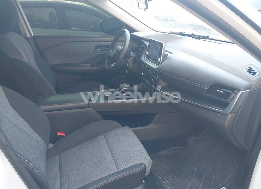 Photo 5 of 2021 Nissan Rogue S FWD (VIN JN8AT3AA5MW002984)