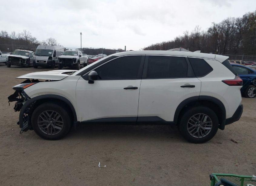 Photo 14 of 2021 Nissan Rogue S FWD (VIN JN8AT3AA8MW015406)