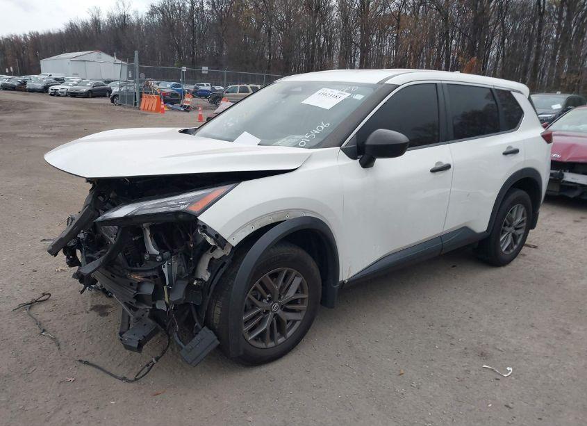 Photo 2 of 2021 Nissan Rogue S FWD (VIN JN8AT3AA8MW015406)