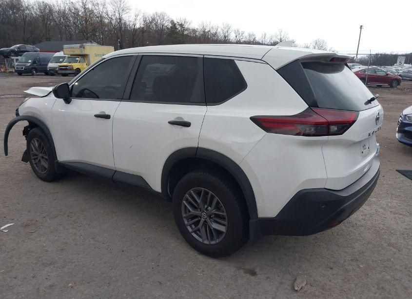 Photo 3 of 2021 Nissan Rogue S FWD (VIN JN8AT3AA8MW015406)