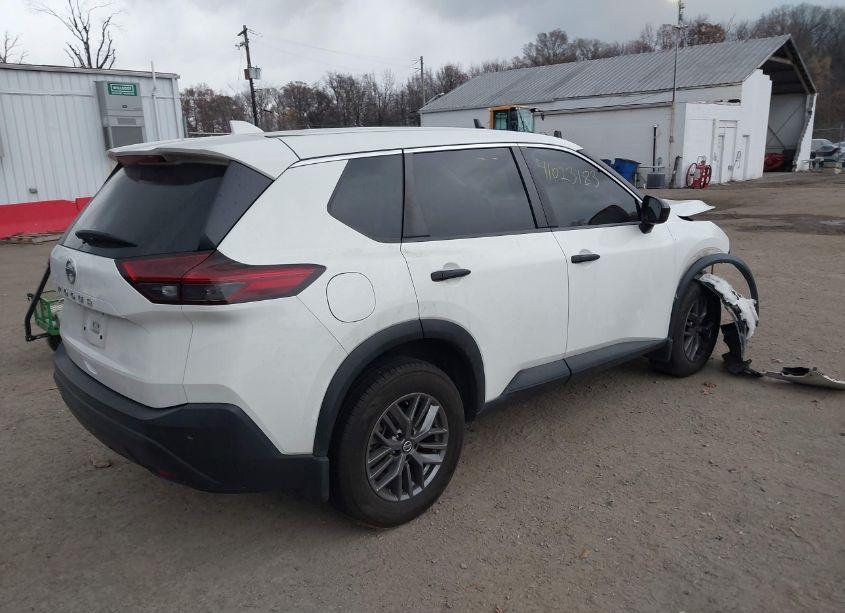 Photo 4 of 2021 Nissan Rogue S FWD (VIN JN8AT3AA8MW015406)