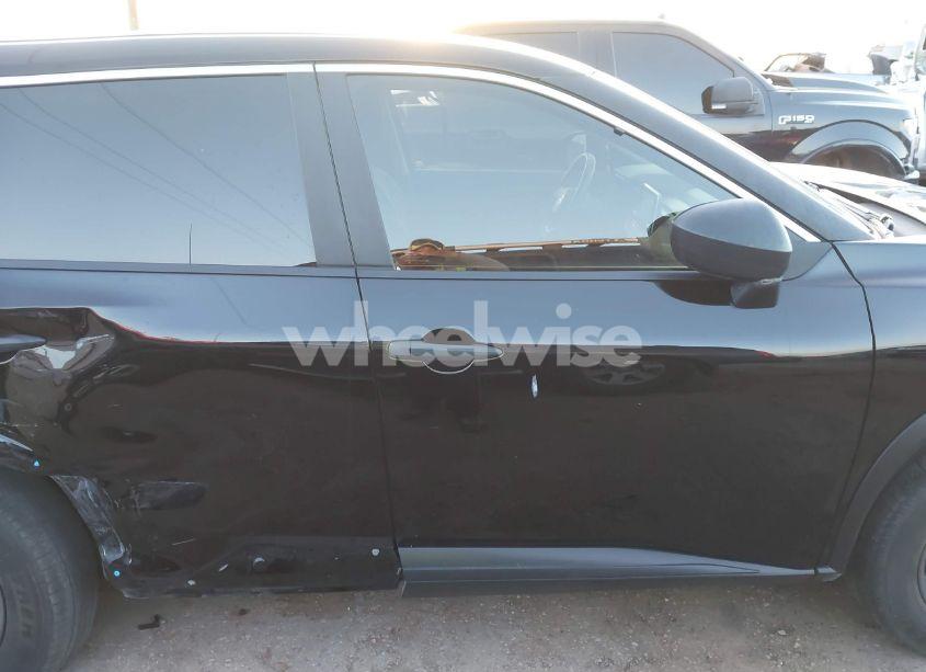 Photo 14 of 2021 Nissan Rogue S FWD (VIN JN8AT3AA9MW004155)