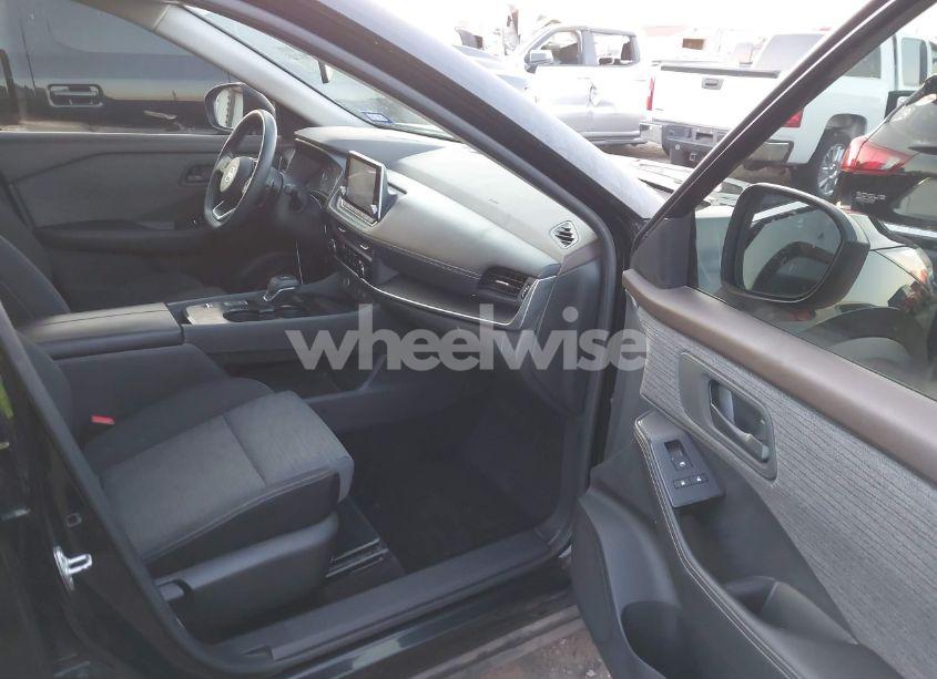 Photo 5 of 2021 Nissan Rogue S FWD (VIN JN8AT3AA9MW004155)