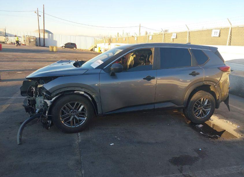 Photo 14 of 2021 Nissan Rogue S FWD (VIN JN8AT3AA9MW013681)
