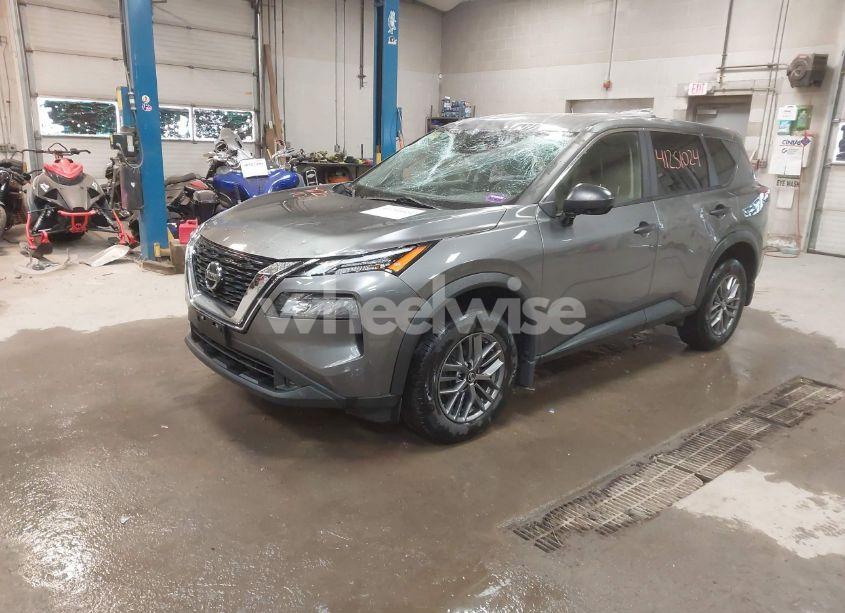 Photo 2 of 2021 Nissan Rogue S INTELLIGENT AWD (VIN JN8AT3AB2MW203704)