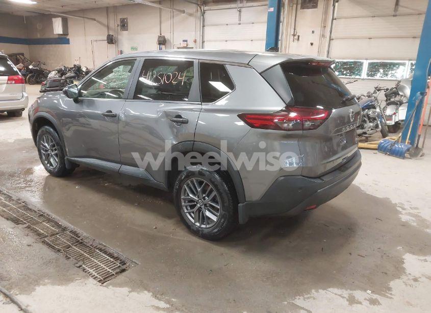 Photo 3 of 2021 Nissan Rogue S INTELLIGENT AWD (VIN JN8AT3AB2MW203704)