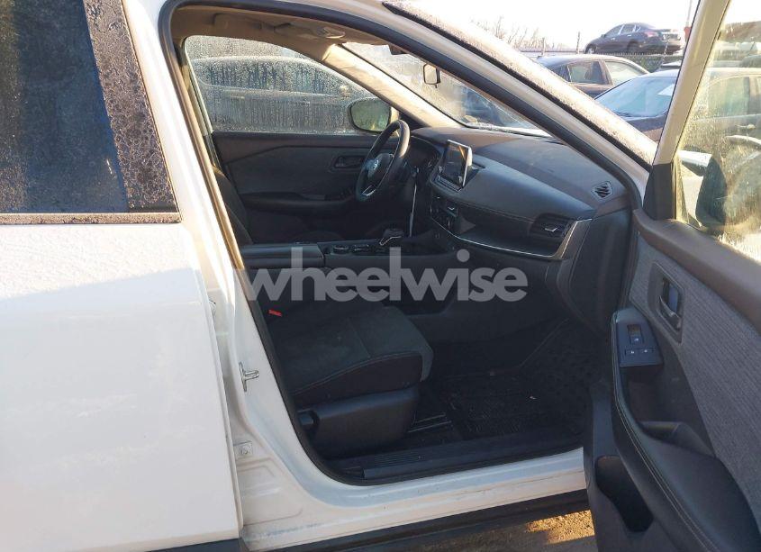 Photo 5 of 2021 Nissan Rogue S INTELLIGENT AWD (VIN JN8AT3AB5MW209237)