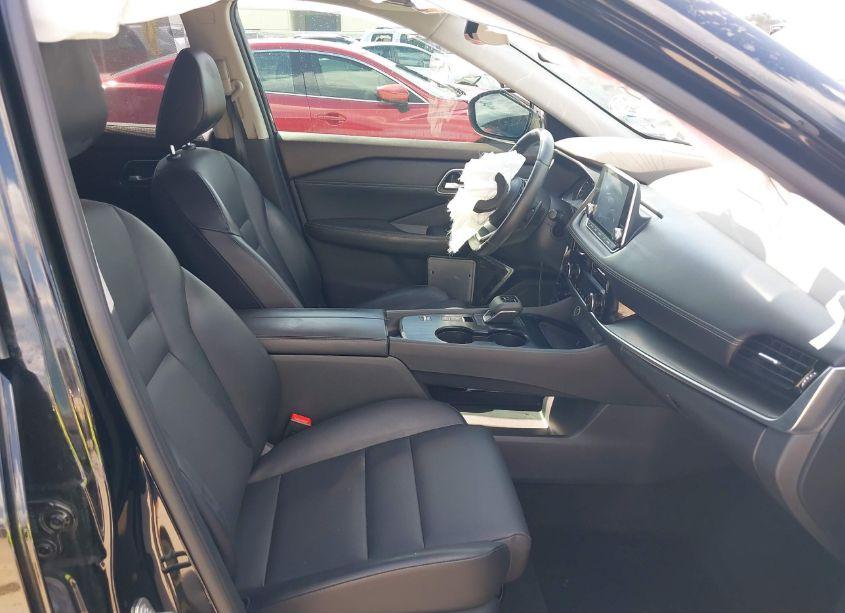 Photo 5 of 2021 Nissan Rogue SV FWD (VIN JN8AT3BA0MW001384)