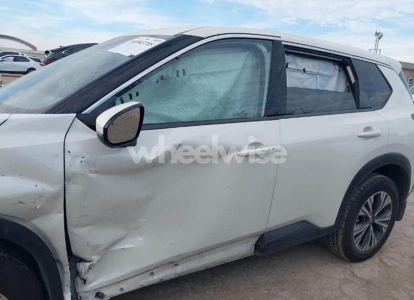 Photo 14 of 2021 Nissan Rogue SV FWD (VIN JN8AT3BA0MW008478)