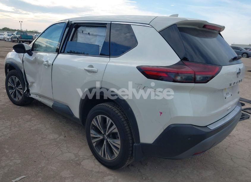 Photo 3 of 2021 Nissan Rogue SV FWD (VIN JN8AT3BA0MW008478)