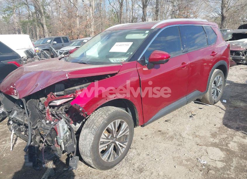 Photo 2 of 2021 Nissan Rogue SV FWD (VIN JN8AT3BA1MW000678)