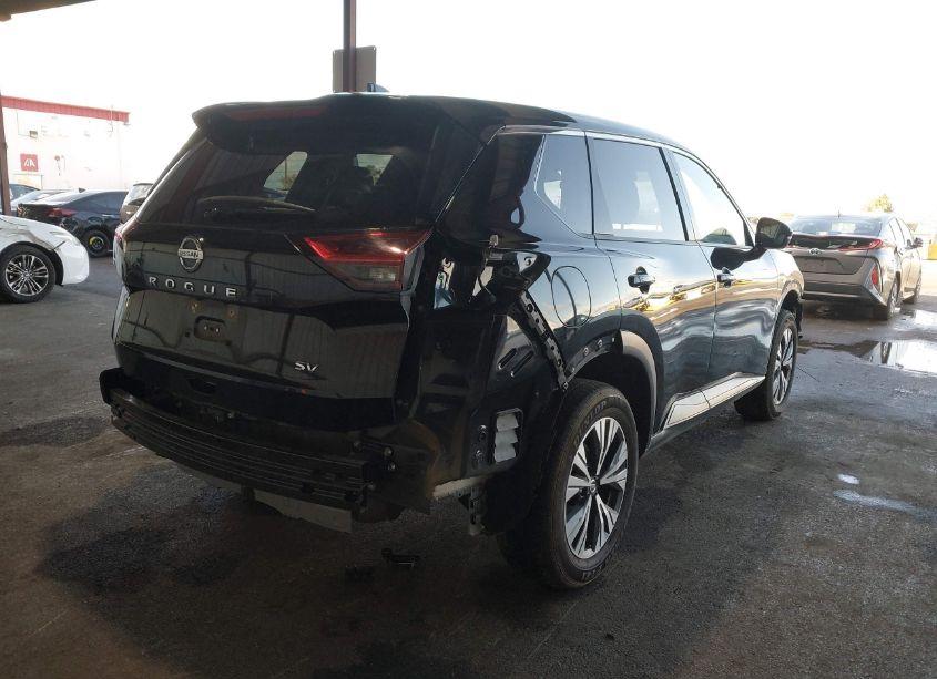 Photo 4 of 2021 Nissan Rogue SV FWD (VIN JN8AT3BA1MW001622)