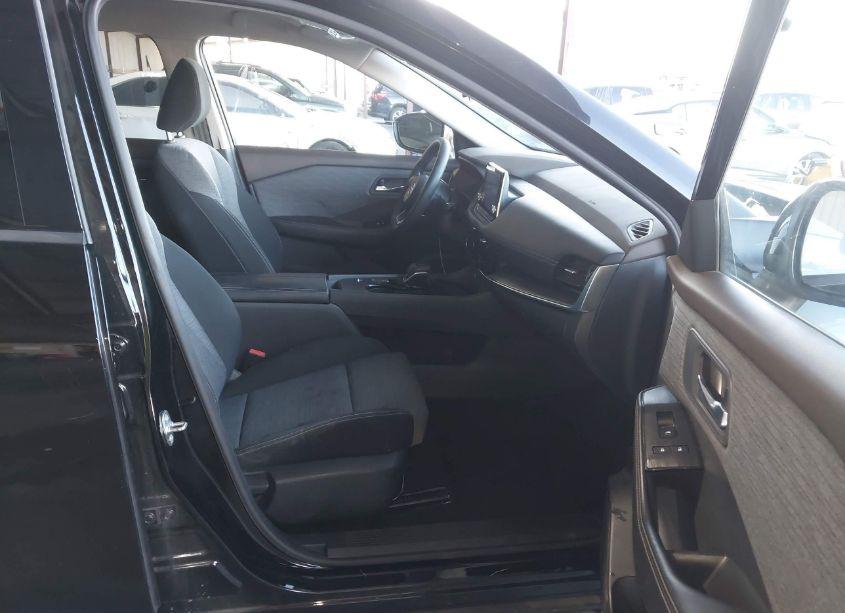 Photo 5 of 2021 Nissan Rogue SV FWD (VIN JN8AT3BA1MW001622)