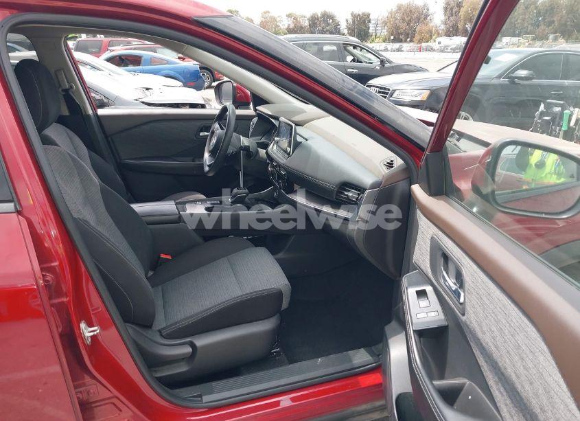 Photo 5 of 2021 Nissan Rogue SV FWD (VIN JN8AT3BA1MW008621)