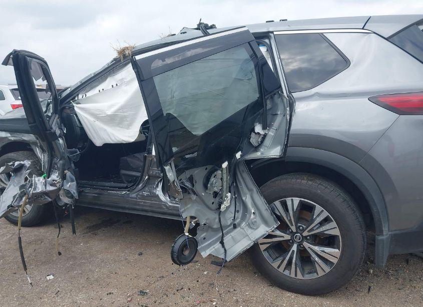 Photo 13 of 2021 Nissan Rogue SV FWD (VIN JN8AT3BA1MW024527)