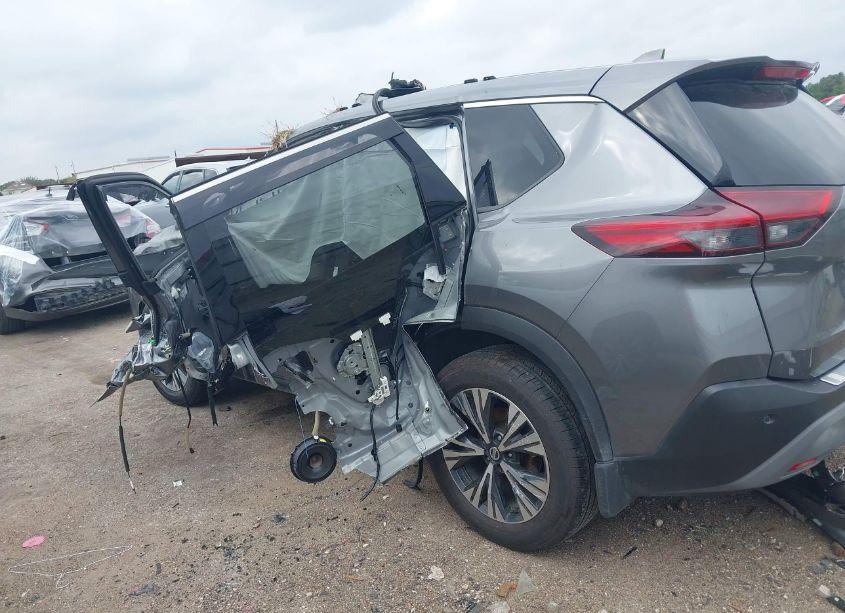 Photo 3 of 2021 Nissan Rogue SV FWD (VIN JN8AT3BA1MW024527)