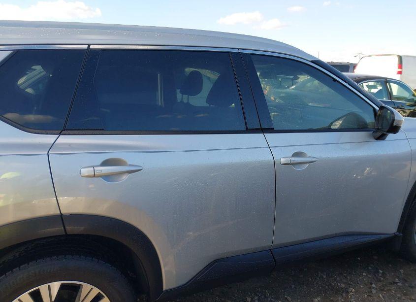 Photo 14 of 2021 Nissan Rogue SV FWD (VIN JN8AT3BA3MW000648)