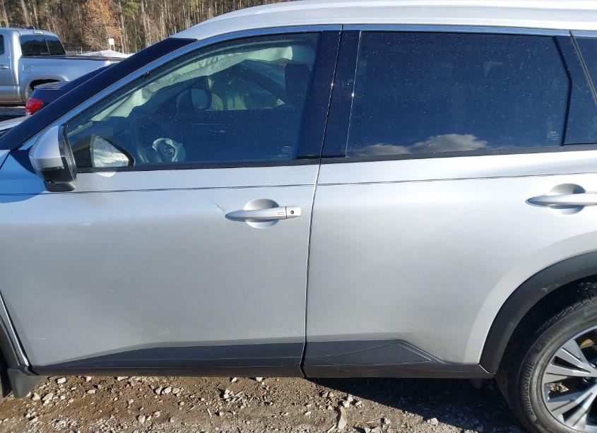 Photo 15 of 2021 Nissan Rogue SV FWD (VIN JN8AT3BA3MW000648)