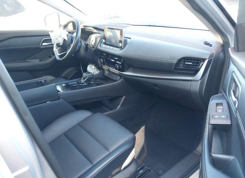 Photo 5 of 2021 Nissan Rogue SV FWD (VIN JN8AT3BA3MW000648)