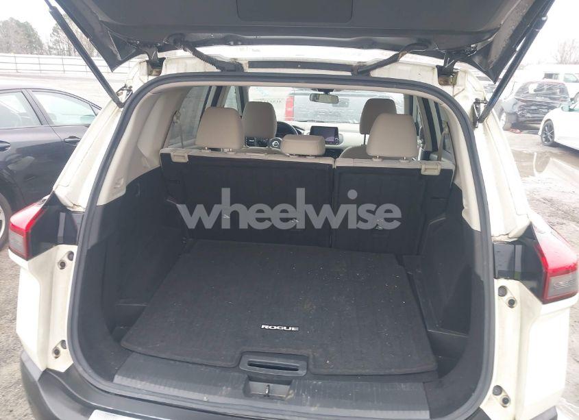 Photo 8 of 2021 Nissan Rogue SV FWD (VIN JN8AT3BA6MW012146)