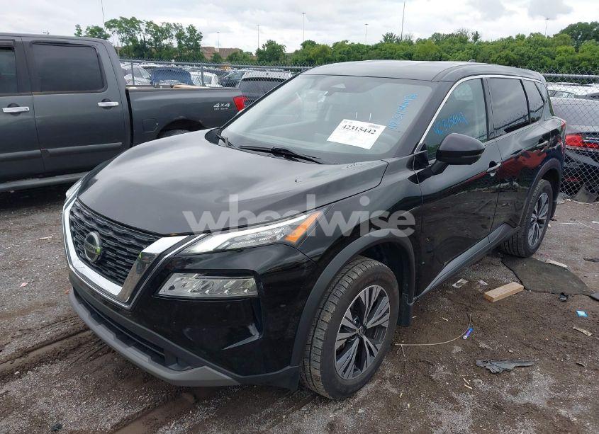 Photo 2 of 2021 Nissan Rogue SV FWD (VIN JN8AT3BA7MW006372)