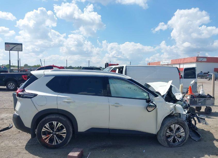 Photo 13 of 2021 Nissan Rogue SV FWD (VIN JN8AT3BA7MW017730)