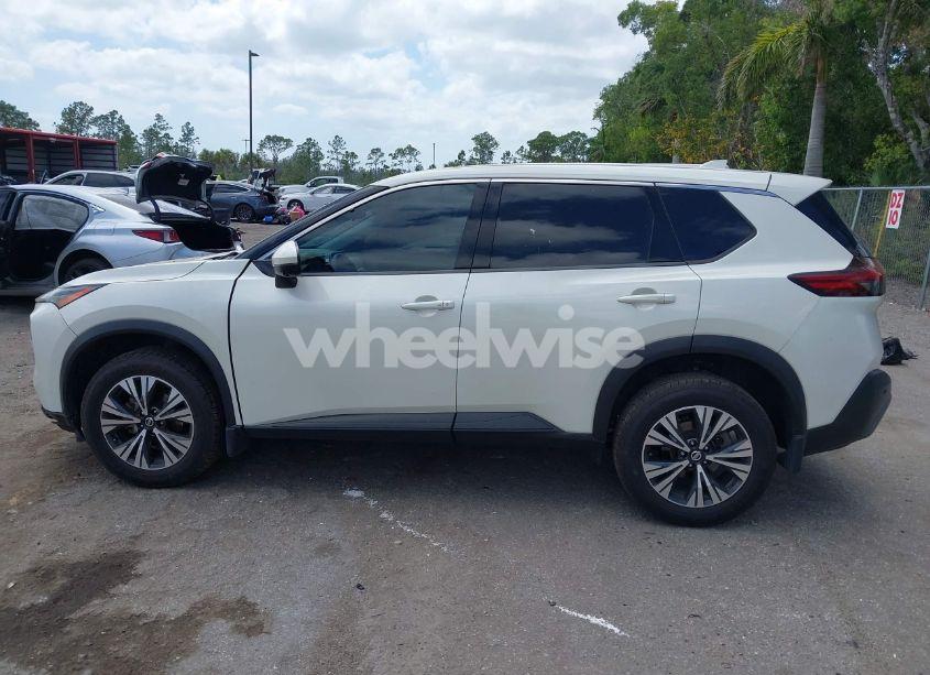 Photo 14 of 2021 Nissan Rogue SV FWD (VIN JN8AT3BA8MW011015)