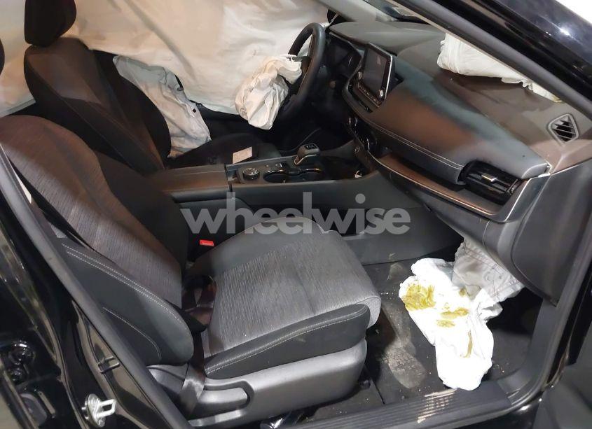 Photo 5 of 2021 Nissan Rogue SV INTELLIGENT AWD (VIN JN8AT3BB2MW216788)