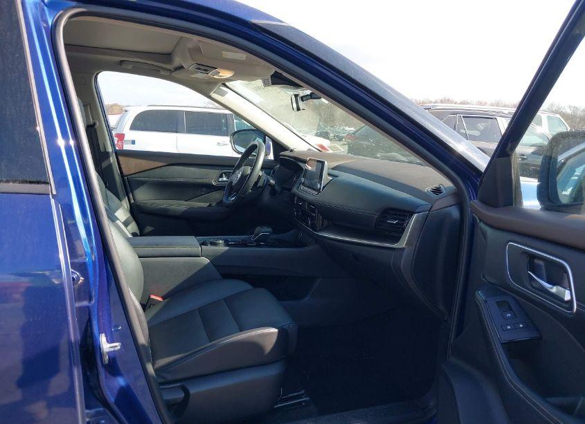 Photo 5 of 2021 Nissan Rogue SV INTELLIGENT AWD (VIN JN8AT3BB6MW207317)