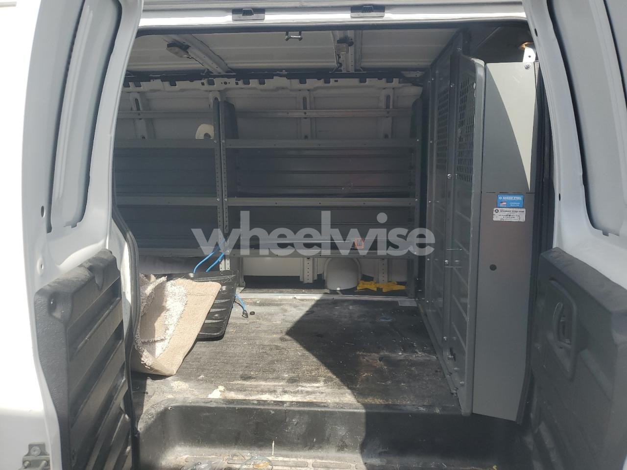 Photo 11 of 2023 CHEVROLET EXPRESS G2500 (VIN JN8AT3BB8MW223051)
