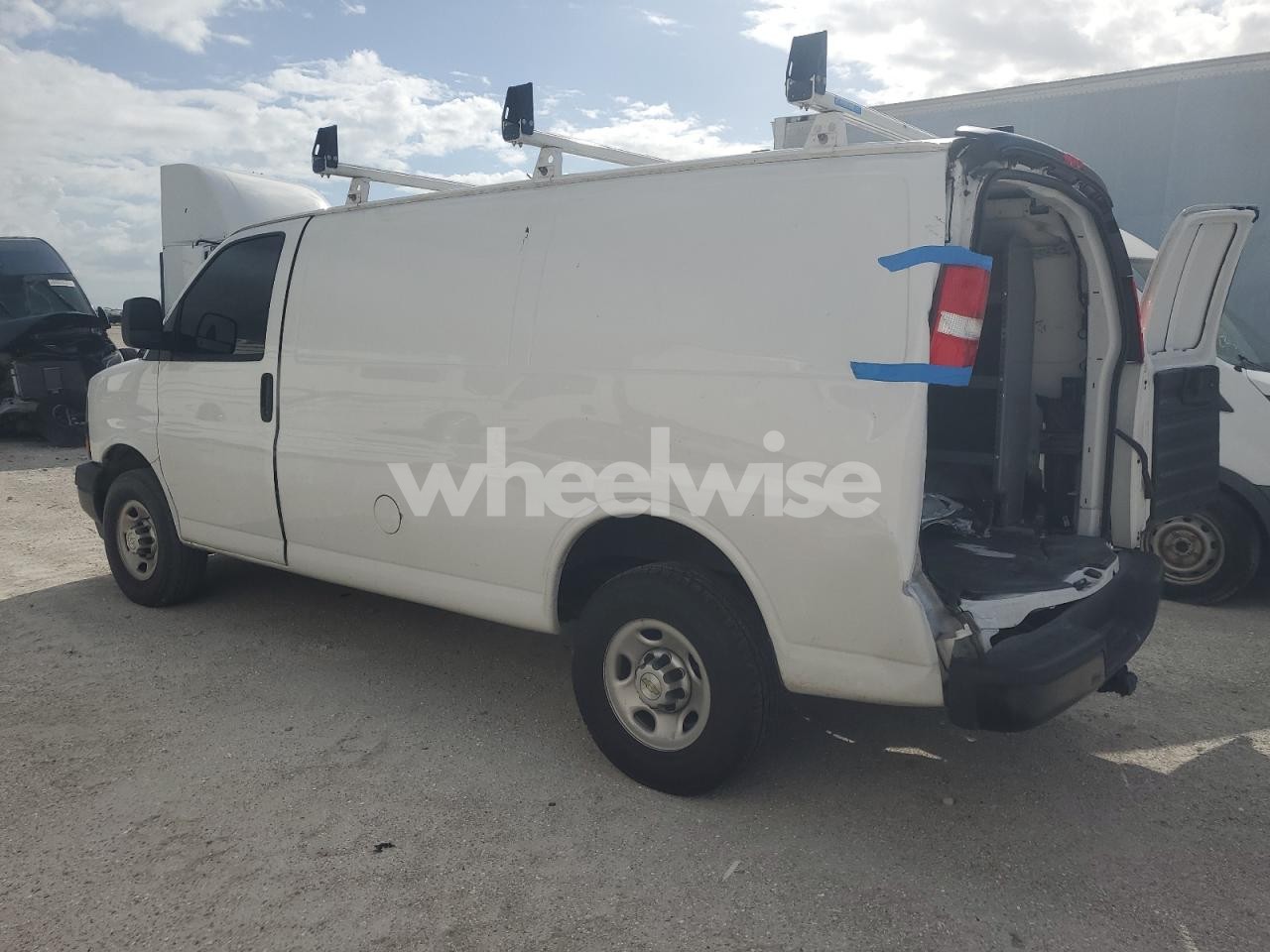 Photo 2 of 2023 CHEVROLET EXPRESS G2500 (VIN JN8AT3BB8MW223051)