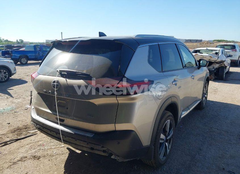 Photo 4 of 2021 Nissan Rogue SL FWD (VIN JN8AT3CA3MW029226)