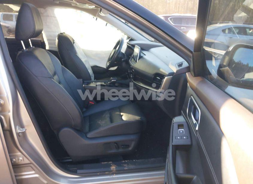 Photo 5 of 2021 Nissan Rogue SL FWD (VIN JN8AT3CA9MW026802)