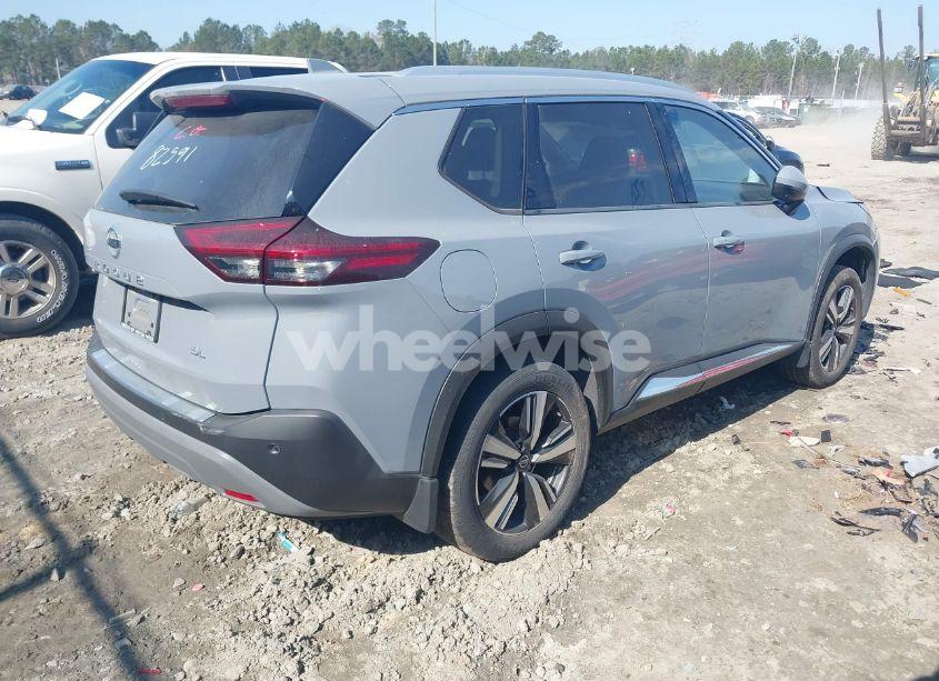 Photo 4 of 2021 Nissan Rogue SL FWD (VIN JN8AT3CA9MW027223)