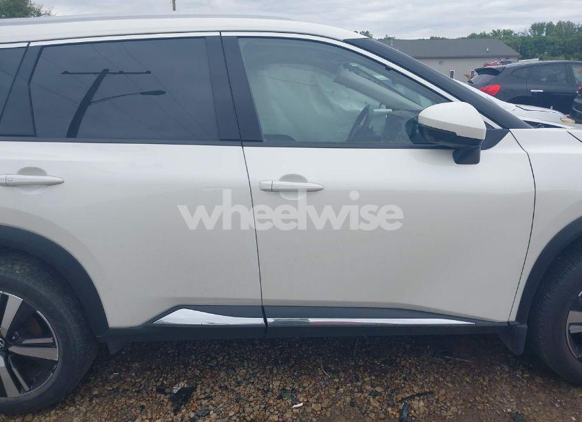 Photo 13 of 2021 Nissan Rogue SL INTELLIGENT AWD (VIN JN8AT3CB9MW241816)