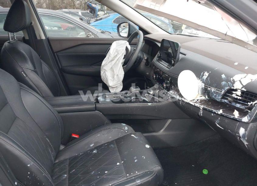 Photo 5 of 2021 Nissan Rogue PLATINUM FWD (VIN JN8AT3DC3MW103258)