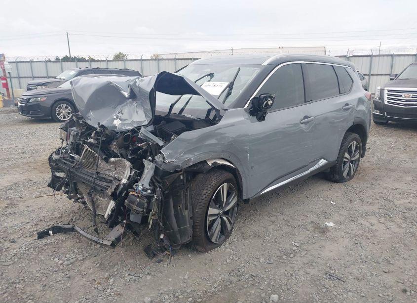 Photo 2 of 2021 Nissan Rogue PLATINUM FWD (VIN JN8AT3DC4MW106766)