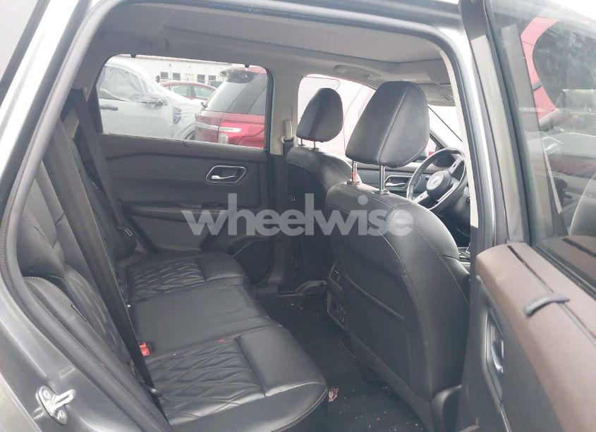 Photo 8 of 2021 Nissan Rogue PLATINUM FWD (VIN JN8AT3DC5MW105612)