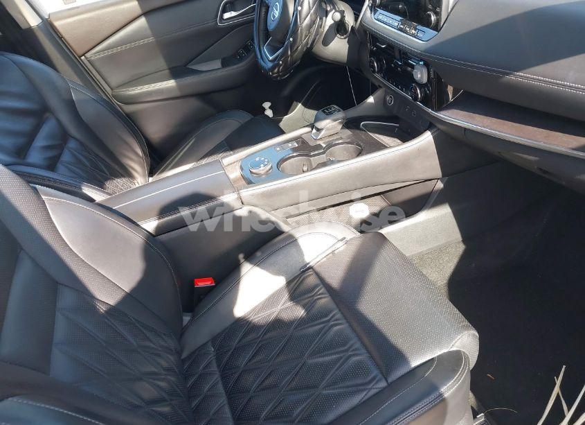 Photo 5 of 2021 Nissan Rogue PLATINUM INTELLIGENT AWD (VIN JN8AT3DD7MW304248)