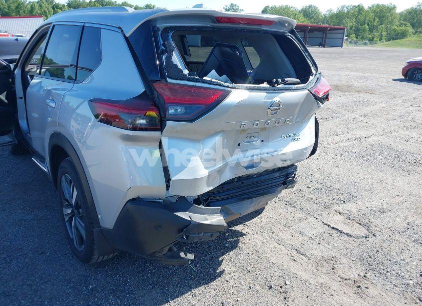 Photo 6 of 2021 Nissan Rogue PLATINUM INTELLIGENT AWD (VIN JN8AT3DD7MW304248)