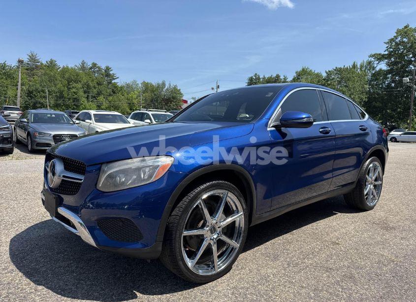 Photo 2 of 2017 Mercedes-benz Glc COUPE 300 4MATIC (VIN JN8AZ1MW5EW******)