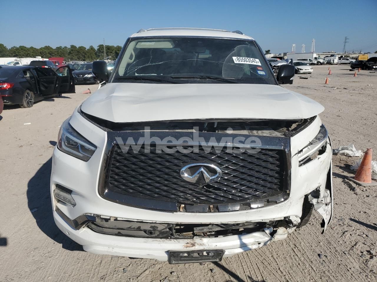 Photo 5 of 2021 INFINITI QX80 LUXE (VIN JN8AZ2AD0M9861319)
