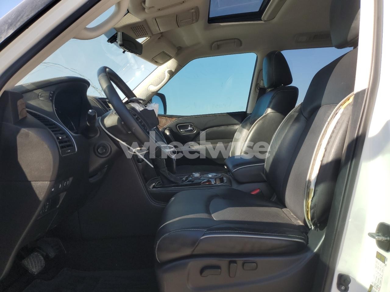 Photo 7 of 2021 INFINITI QX80 LUXE (VIN JN8AZ2AD0M9861319)