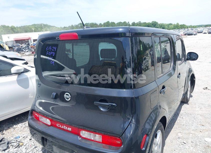 Photo 2 of 2010 Nissan Cube 1.8SL (VIN JN8AZ2KR1AT160121)